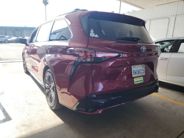 2021 Toyota Sienna XSE