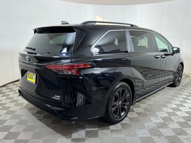 2021 Toyota Sienna XSE