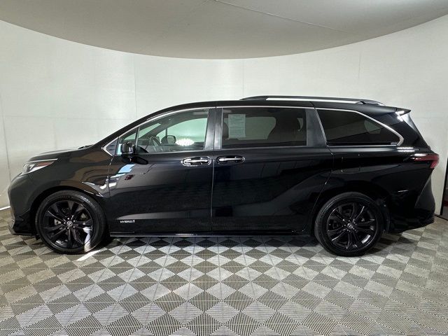 2021 Toyota Sienna XSE