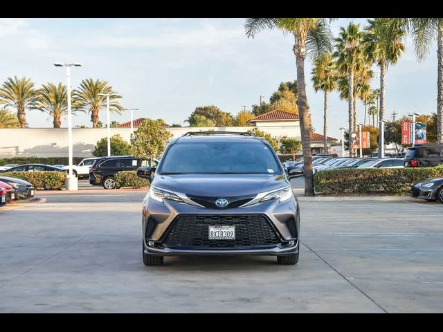 2021 Toyota Sienna XSE