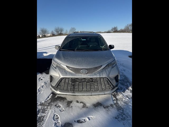 2021 Toyota Sienna XSE