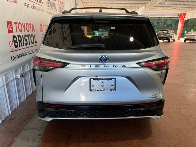 2021 Toyota Sienna XSE