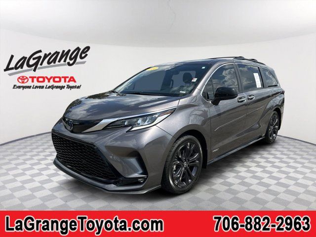 2021 Toyota Sienna XSE