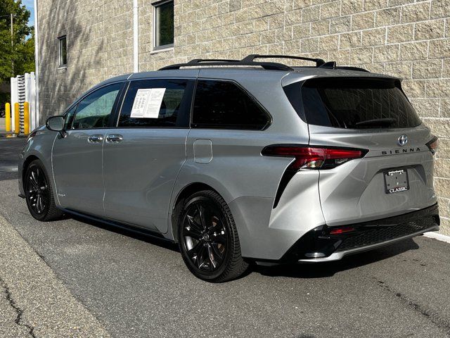 2021 Toyota Sienna XSE