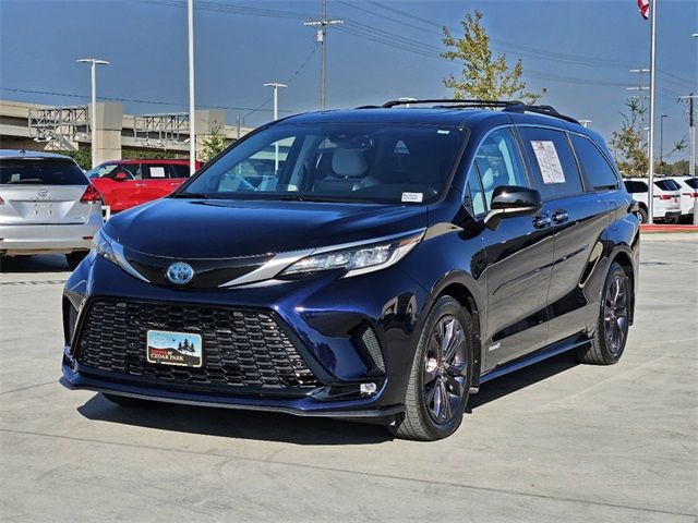 2021 Toyota Sienna XSE