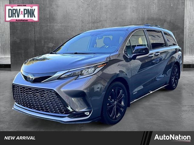 2021 Toyota Sienna XSE