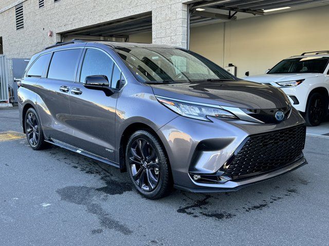 2021 Toyota Sienna XSE