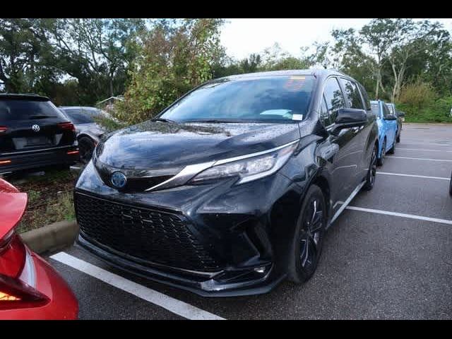 2021 Toyota Sienna XSE