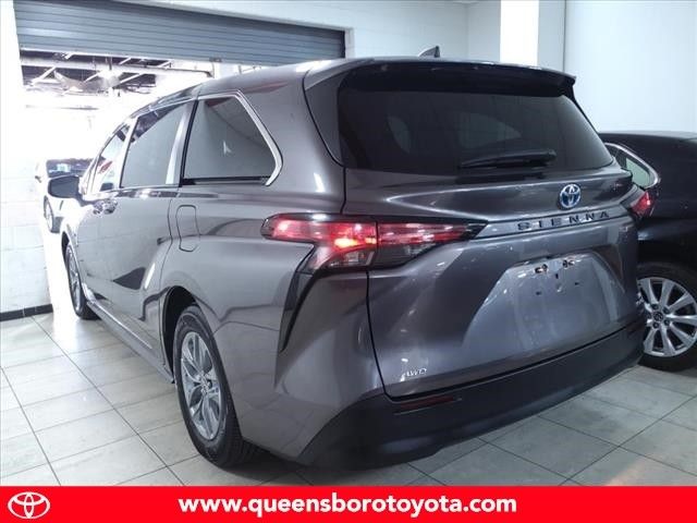 2021 Toyota Sienna XSE