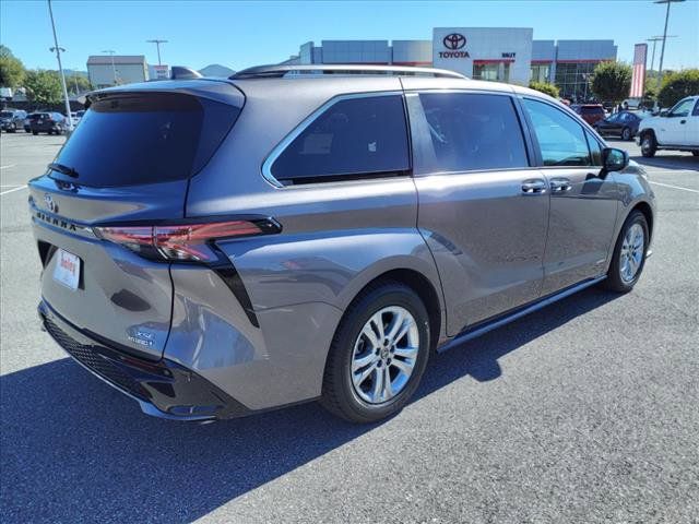 2021 Toyota Sienna XSE