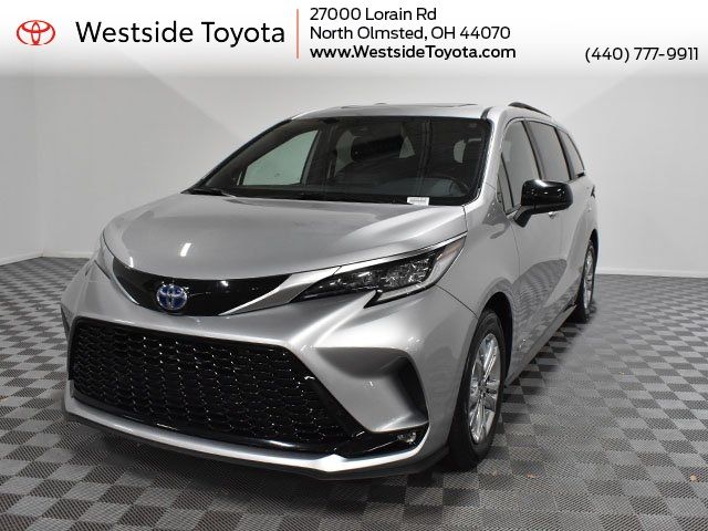 2021 Toyota Sienna XSE