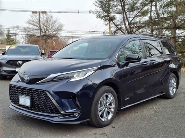 2021 Toyota Sienna XSE