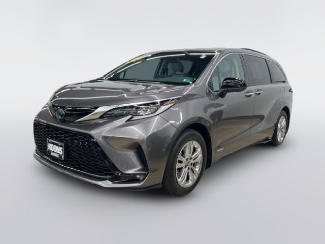2021 Toyota Sienna XSE