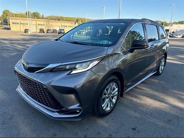 2021 Toyota Sienna XSE