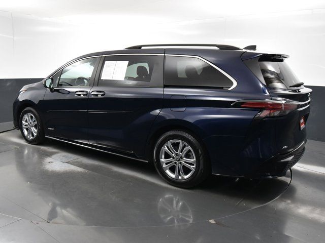 2021 Toyota Sienna XSE