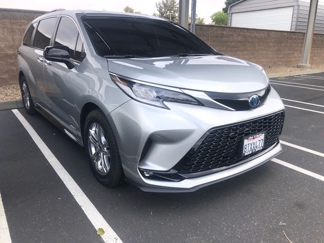 2021 Toyota Sienna XSE