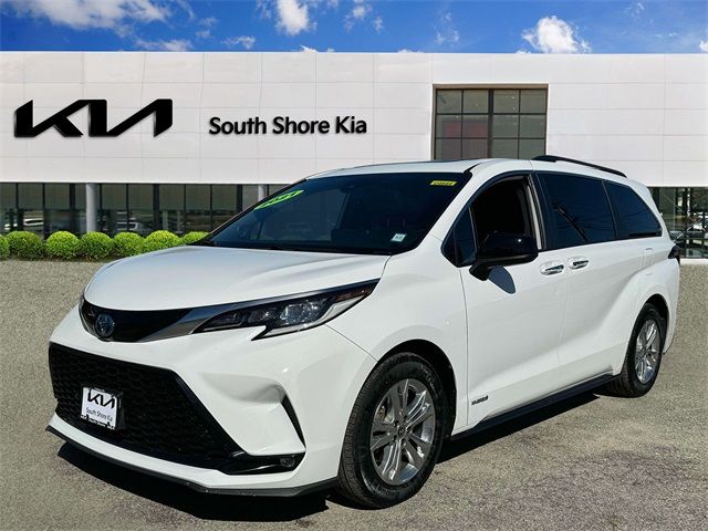 2021 Toyota Sienna XSE