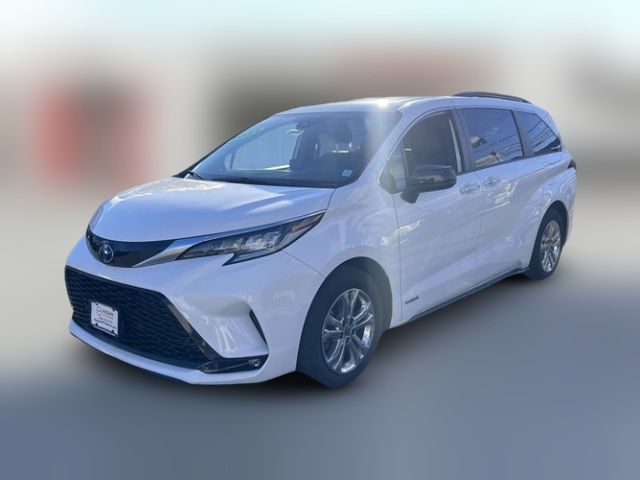 2021 Toyota Sienna XSE