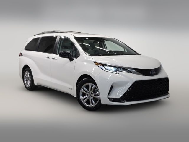 2021 Toyota Sienna XSE