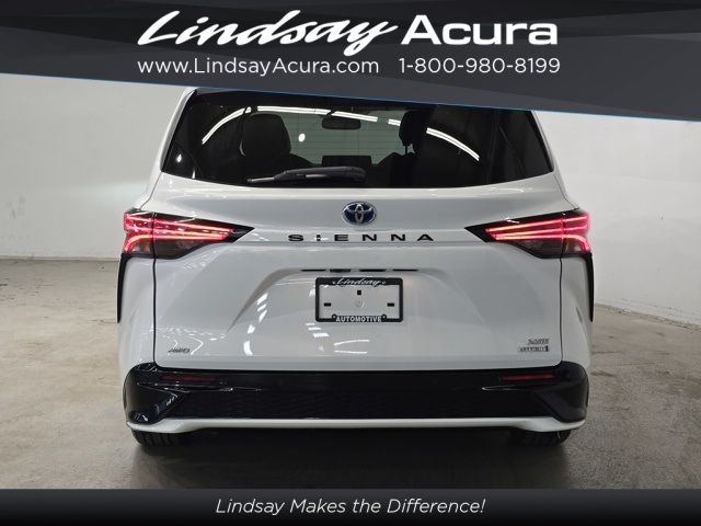 2021 Toyota Sienna XSE