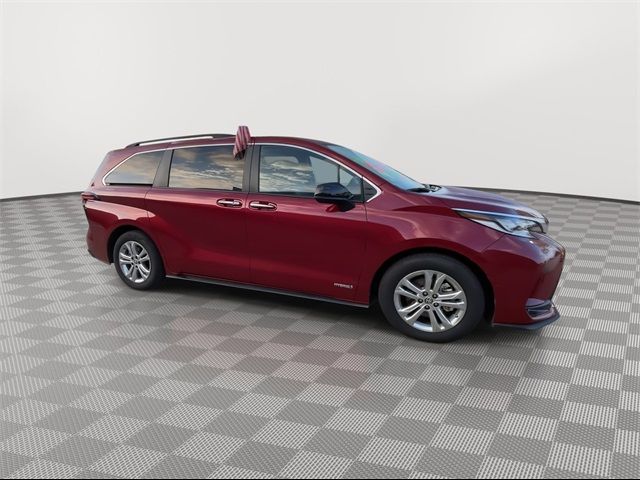 2021 Toyota Sienna XSE