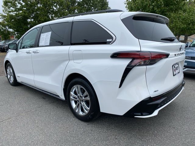 2021 Toyota Sienna XSE