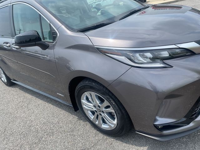 2021 Toyota Sienna XSE