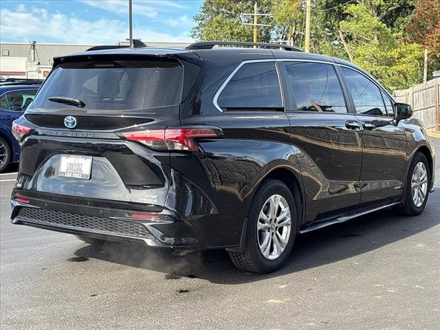 2021 Toyota Sienna XSE