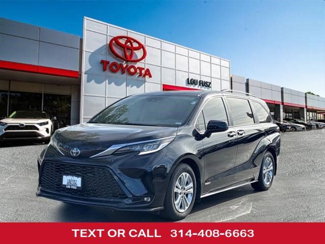 2021 Toyota Sienna XSE