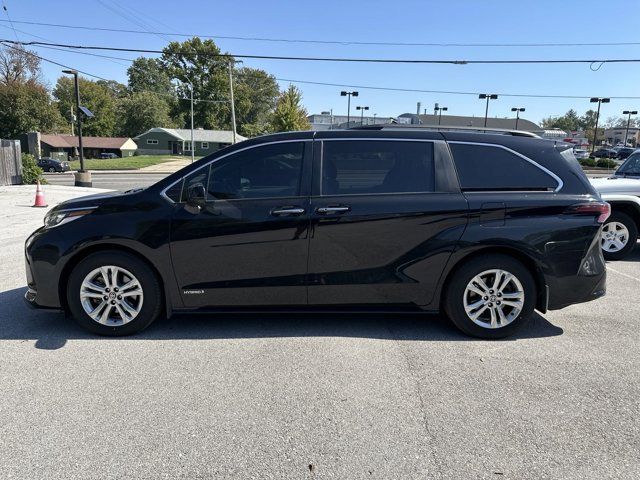 2021 Toyota Sienna XSE