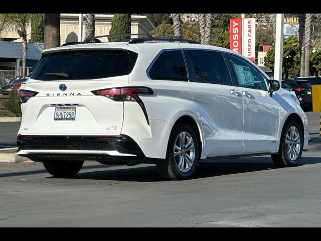 2021 Toyota Sienna XSE