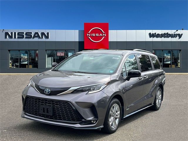 2021 Toyota Sienna XSE