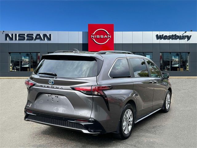 2021 Toyota Sienna XSE