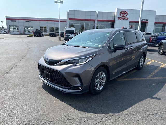 2021 Toyota Sienna XSE