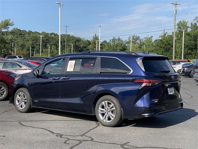 2021 Toyota Sienna XSE