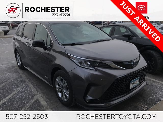 2021 Toyota Sienna XSE