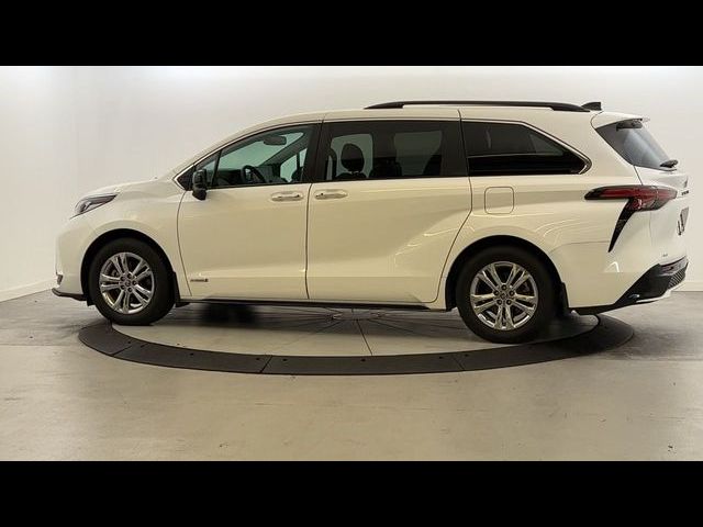 2021 Toyota Sienna XSE