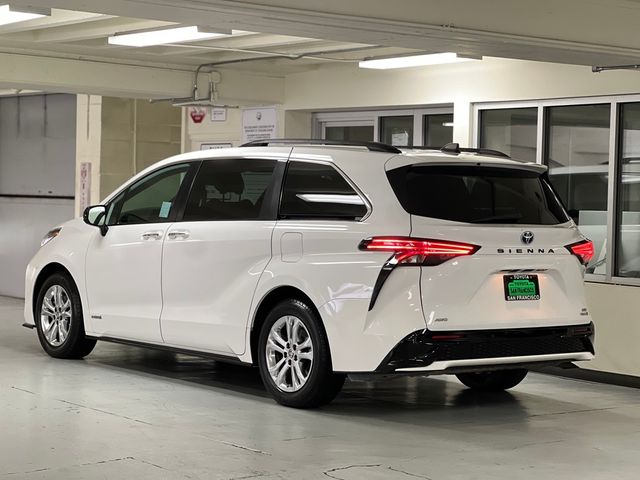 2021 Toyota Sienna XSE