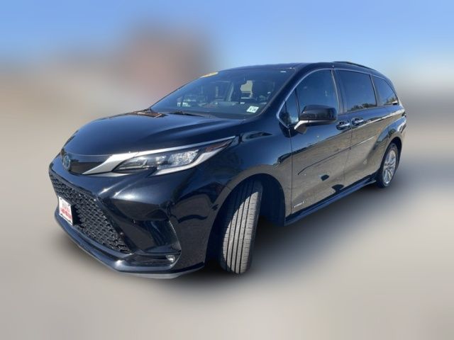 2021 Toyota Sienna XSE