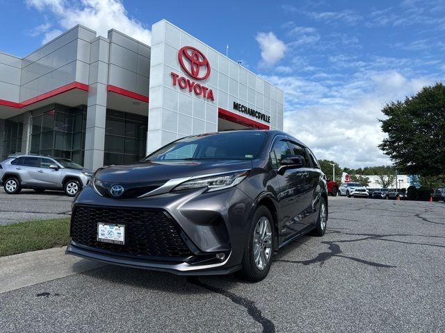 2021 Toyota Sienna XSE