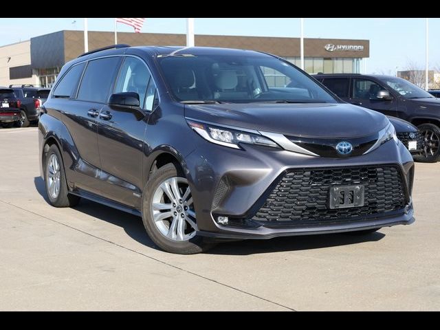 2021 Toyota Sienna XSE