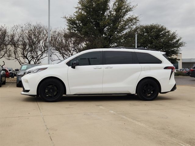 2021 Toyota Sienna XSE