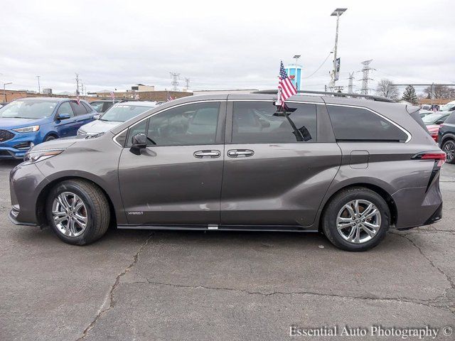 2021 Toyota Sienna XSE