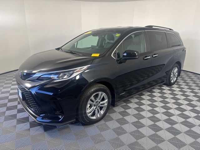 2021 Toyota Sienna XSE