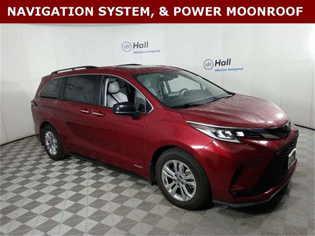 2021 Toyota Sienna XSE