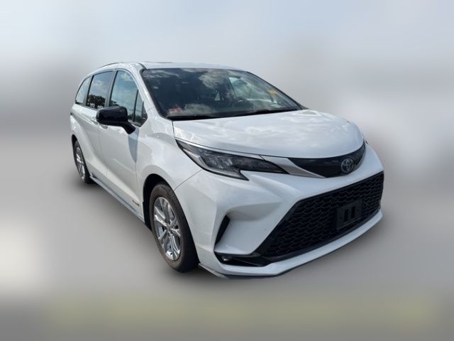 2021 Toyota Sienna XSE