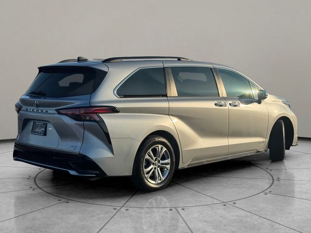 2021 Toyota Sienna XSE