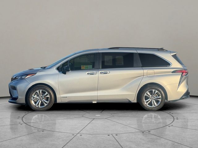 2021 Toyota Sienna XSE