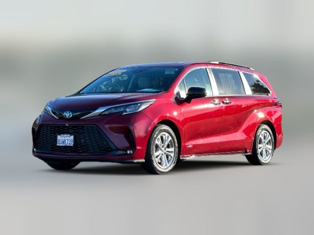 2021 Toyota Sienna XSE