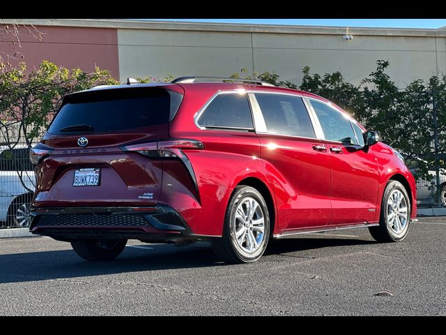 2021 Toyota Sienna XSE